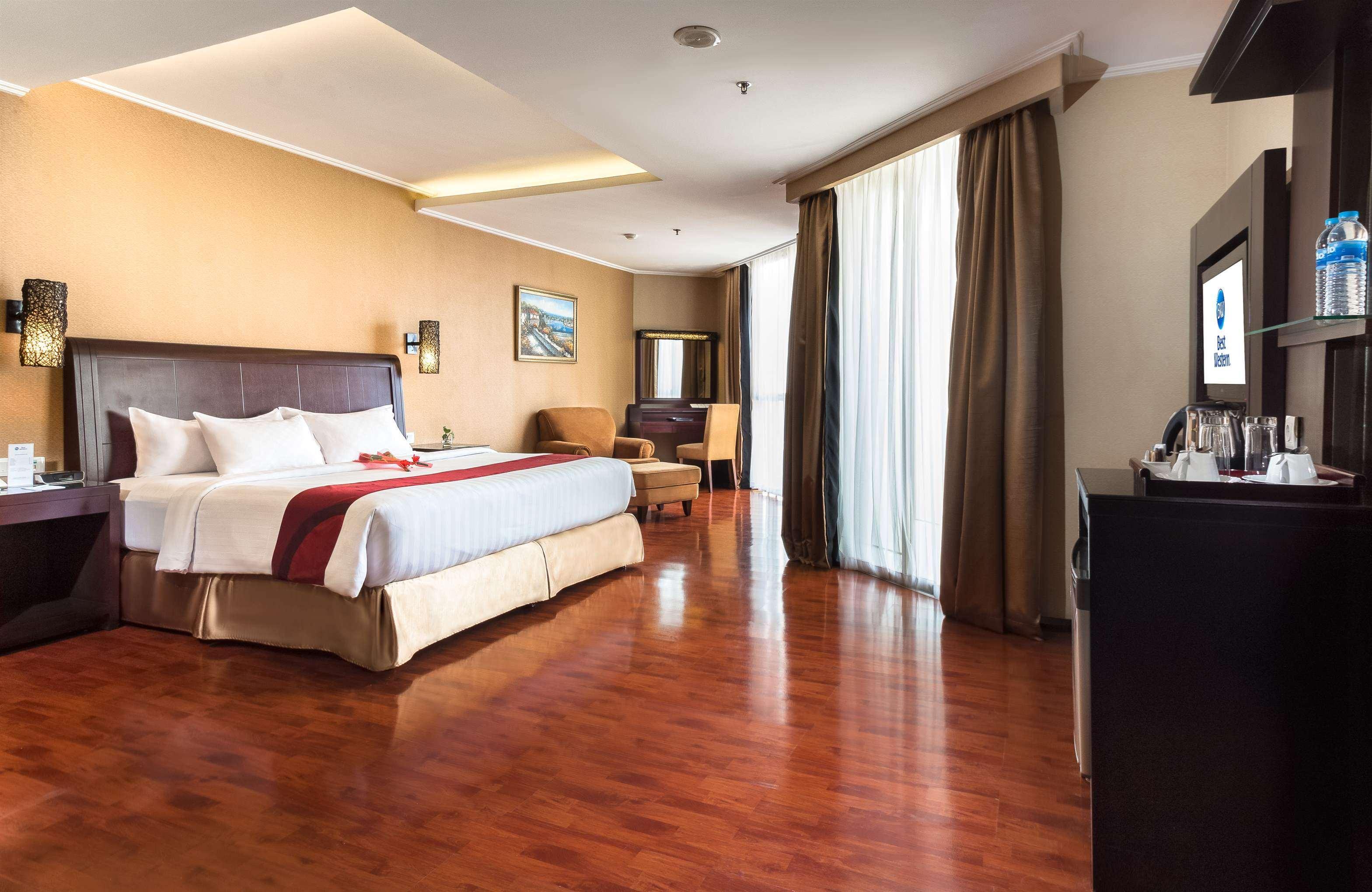 Best Western Mangga Dua Hotel & Residence Jakarta Kültér fotó