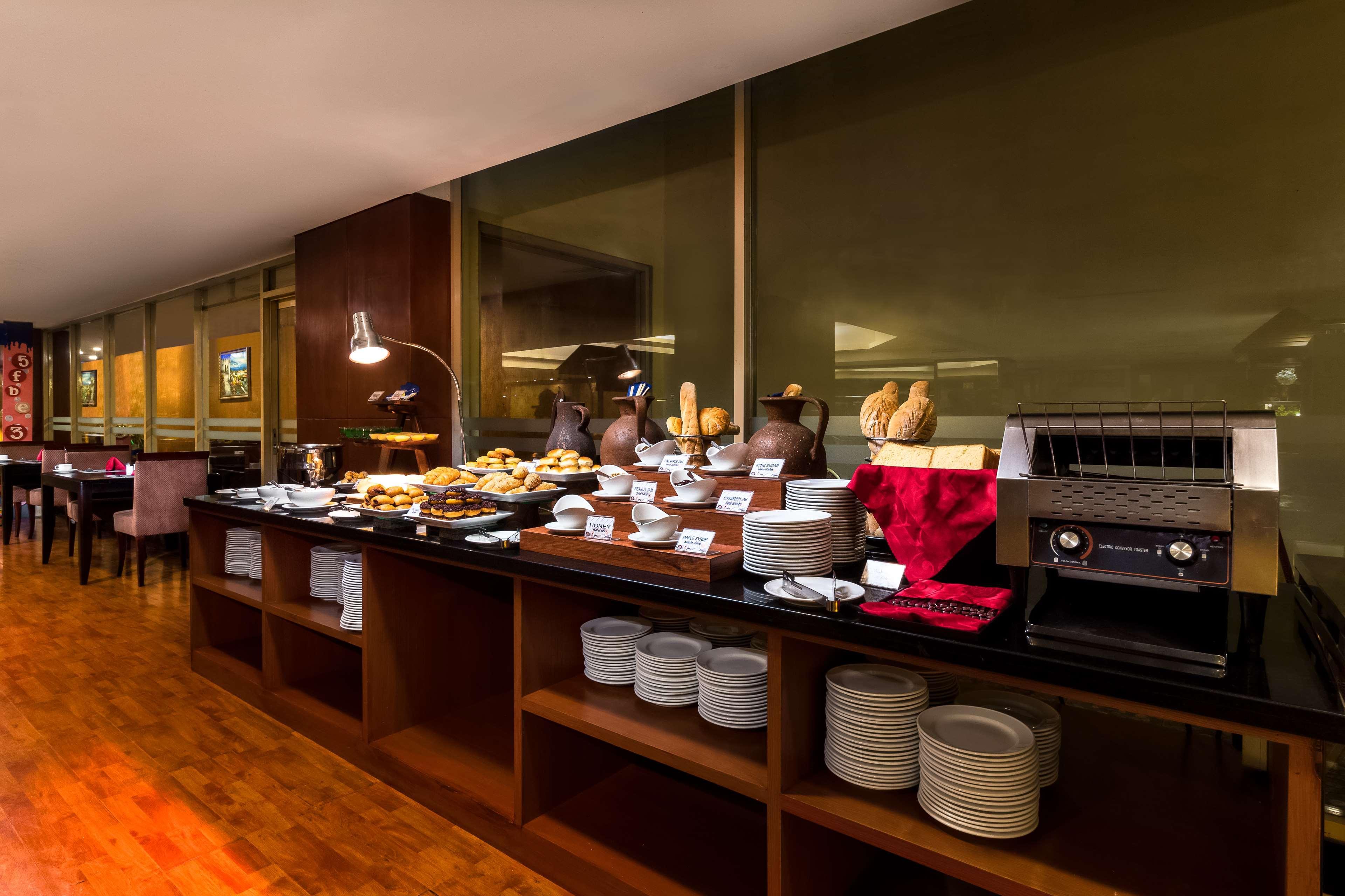 Best Western Mangga Dua Hotel & Residence Jakarta Kültér fotó